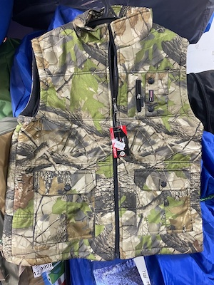 Жилет Спорт черн\листв подклад флис 5XL