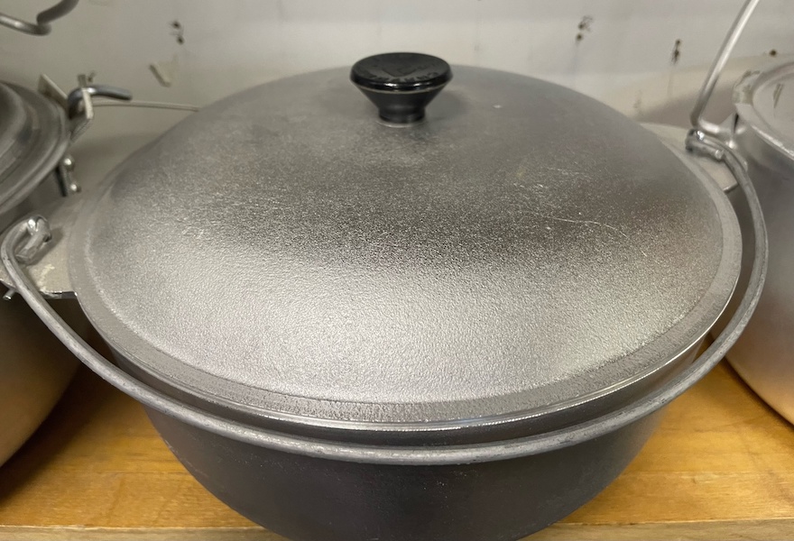 Котелок(казан) литой 3 л. Арт.БКД03